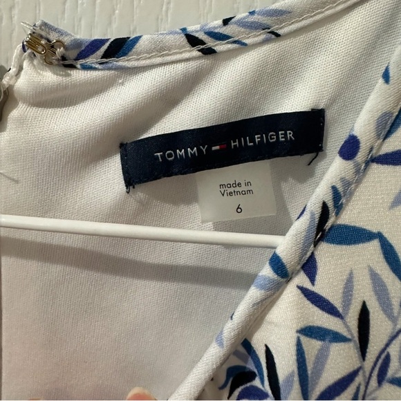 Tommy Hilfiger Blue and White Floral Flutter Sleeve A-line Dress NWOT - Picture 4 of 7